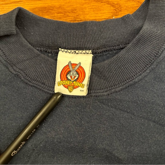 Vintage 1997 Looney Tunes Tasmanian Devil Crewneck sweatshirt size XL - Picture 3 of 4